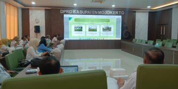 RDP DPRD Kabupaten Mojokerto  Soroti Izin MBG