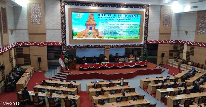 Paripurna DPRD Mojokerto Bahas Tiga Raperda Strategis