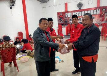 PDIP Tuban Potong Lima Hewan Qurban
