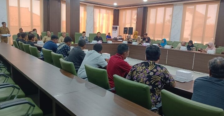Ketua KDMP Mojokerto Mengadu ke DPRD, Tolak Agrinas Kelola Koperasi