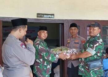 Sinergitas Tanpa Sekat! Koramil 0811/12 Bancar Tuban Bersama Tiga Pilar “Gerebek” Mapolsek Bancar di Hari Bhayangkara Ke-80