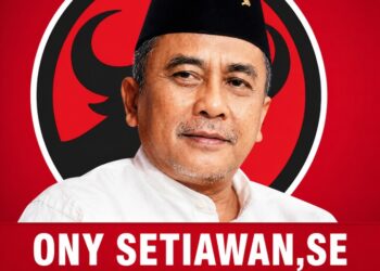 Politik Bukan Soal “Dua Kaki”, Tetapi Soal Keberanian Berpihak kepada Rakyat