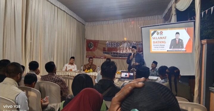 Reses Tahap II di Beloh, Imam Sutarso Soroti Kesehatan, Pendidikan, Bedah Rumah hingga Potensi Wisata Trowulan