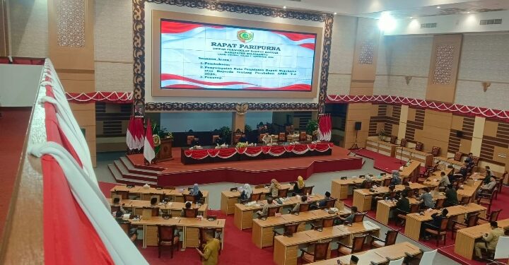 Nota Penjelasan Raperda Perubahan APBD Mojokerto 2026 Pendapatan Mojokerto Turun Rp124,3 Miliar