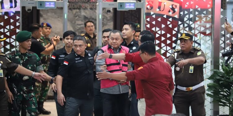 Geledah Rumah Eks Waka BGN Dini Hari, Kejagung Sebut Demi Cegah Bukti Dihilangkan
