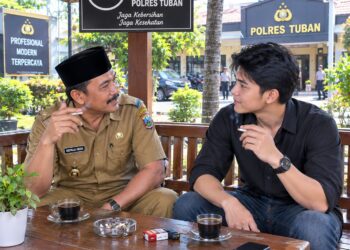 DIDUGA DIANCAM BUNUH DI AREA POLRESTA TUBAN, JURNALIS RONGGOLAWE NEWS MINTA KLARIFIKASI KADES TALUN
